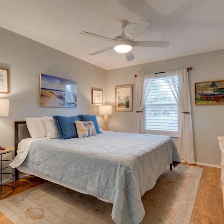 Waterfront Lake Travis Home With Pool Access! Point Venture Εξωτερικό φωτογραφία