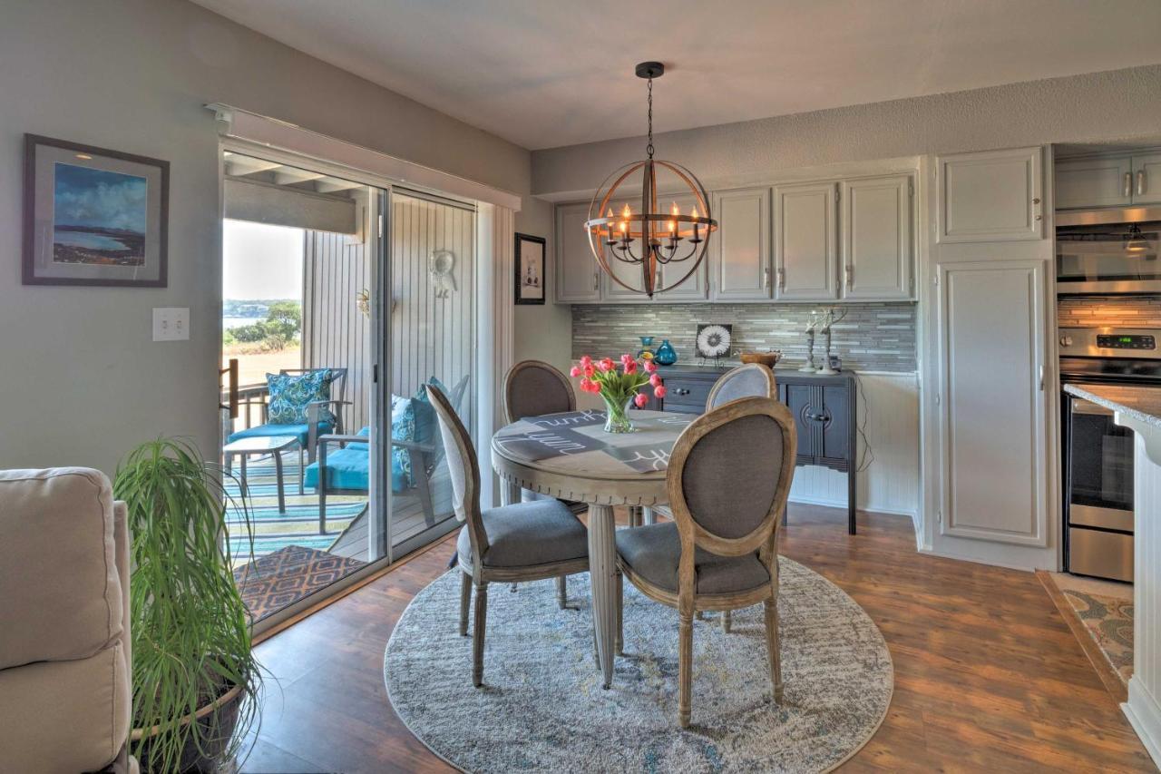 Waterfront Lake Travis Home With Pool Access! Point Venture Εξωτερικό φωτογραφία