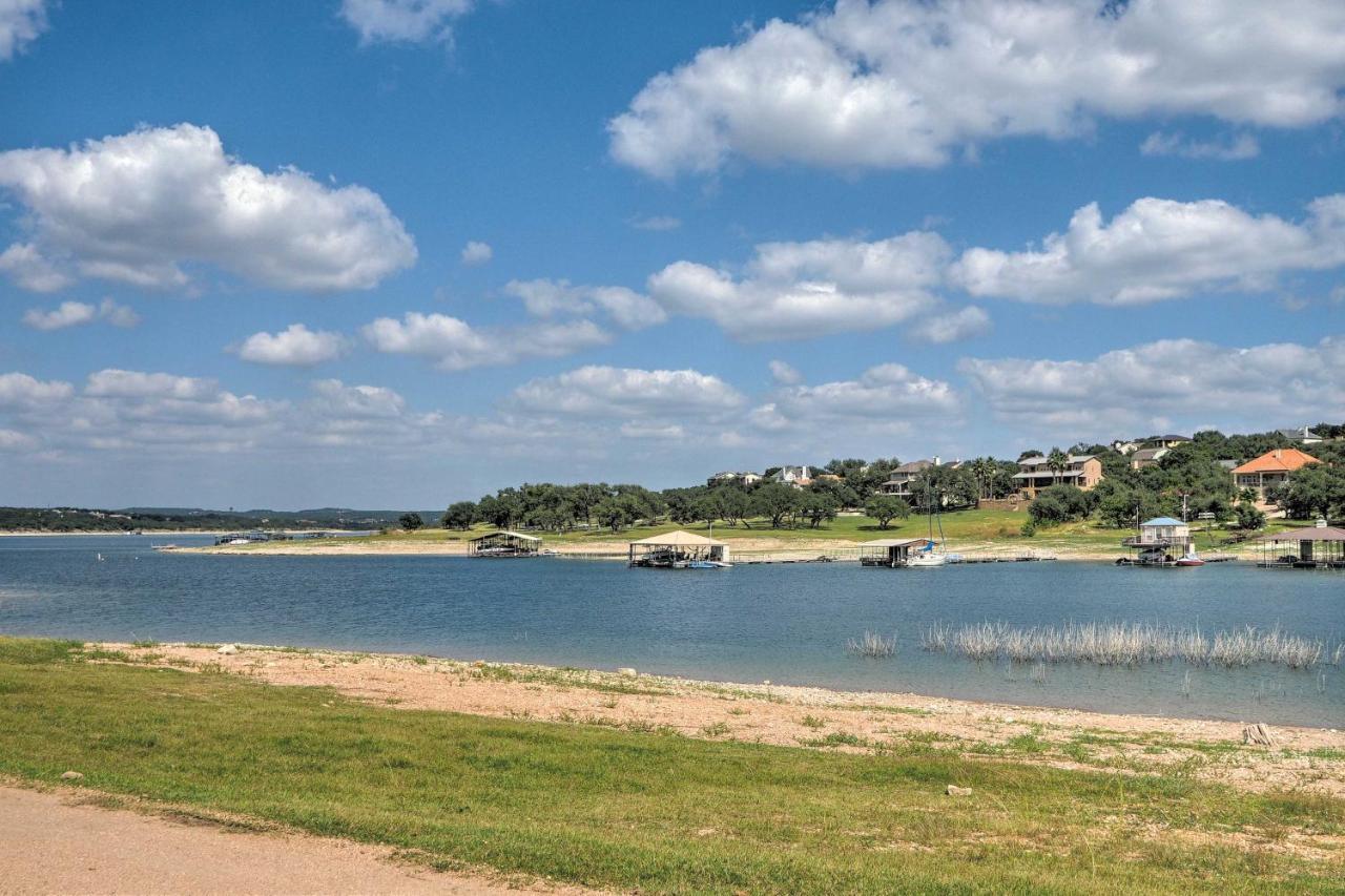 Waterfront Lake Travis Home With Pool Access! Point Venture Εξωτερικό φωτογραφία