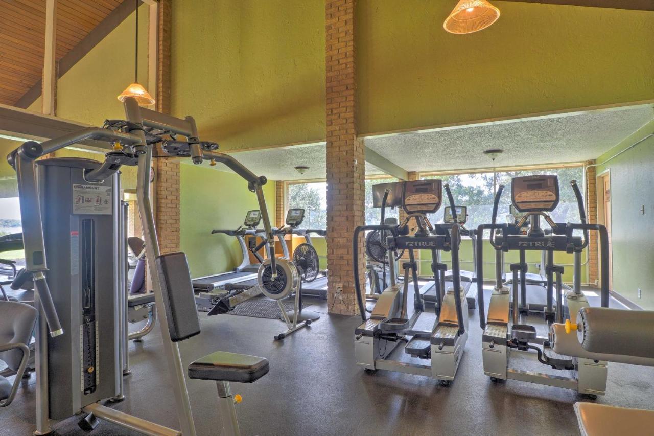 Waterfront Lake Travis Home With Pool Access! Point Venture Εξωτερικό φωτογραφία
